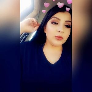 Meet your Posher, Desiree